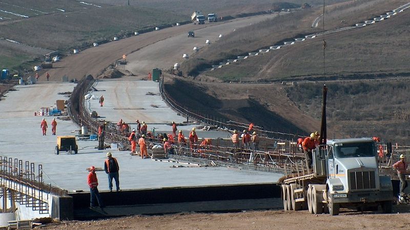 Cu viteza melcului. Ţinta CNADNR pentru 2015: deschiderea a 17 kilometri de autostradă