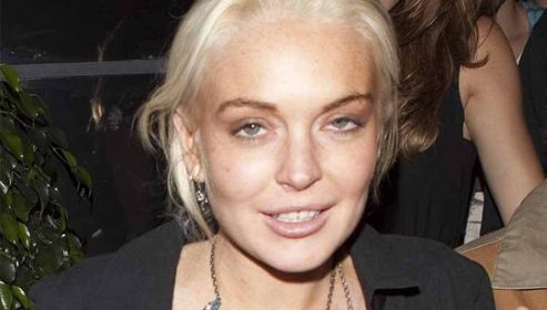 Lindsay Lohan a vrut să plătească 2.500 de dolari pentru o sticlă de vodcă