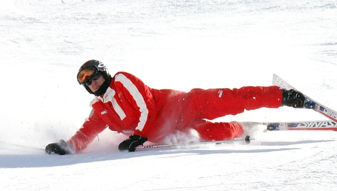 Schumacher: în stare "STABILĂ", dar în continuare critică, spun medicii de la Spitalul din Grenoble