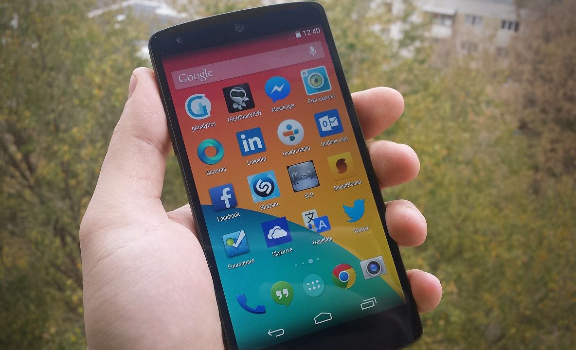 Un PROGRAM poate proteja ORICE SMARTPHONE împotriva SPIONILOR