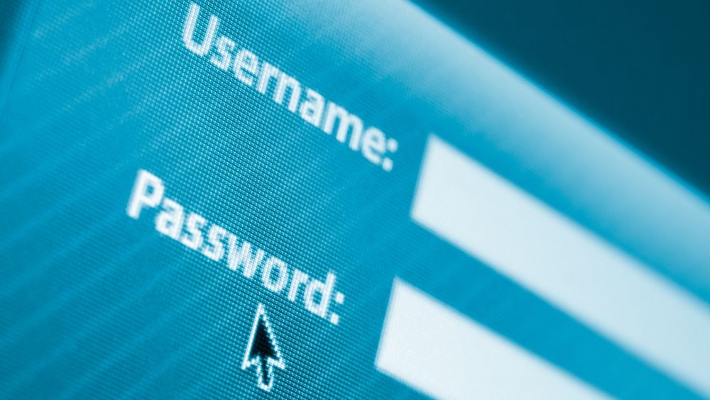 Schimbă IMEDIAT PAROLA dacă o găseşti pe această listă de parole FURATE DE HACKERI