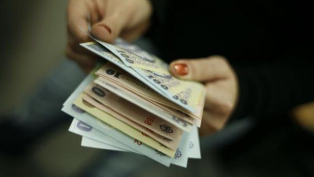 Plăţile în numerar, LIMITATE printr-o lege adoptată de Senat