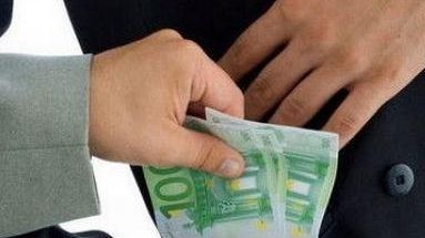 Corupţia şi birocraţia alungă afacerile din România