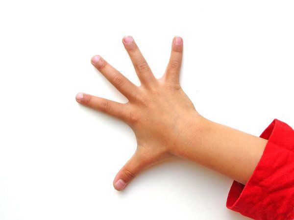 NĂZBÂTIA unui băieţel de 4 ani pe care părinţii nu o vor uita. Le-a descoperit REZERVA SECRETĂ