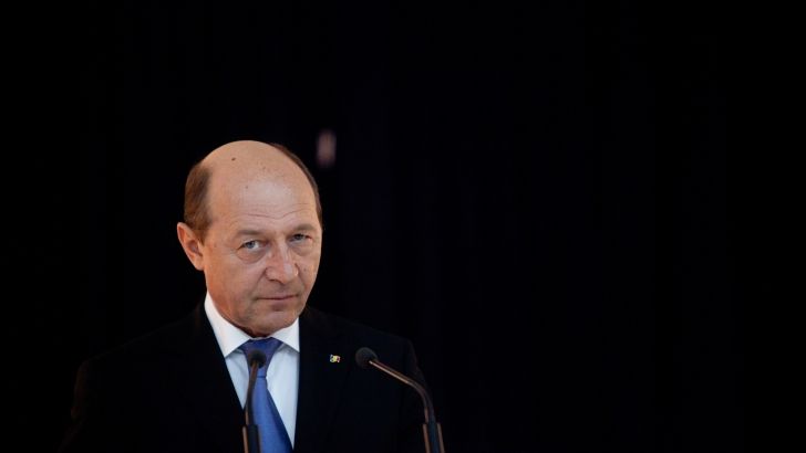 Document PSD: BĂSESCU, "DICTATOR PARANOIC"; avem nevoie de arbitru, pacificator, unificator