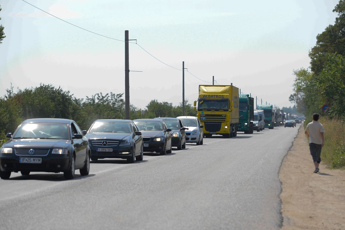 VICTOR PONTA: Autostrada spre MUNTE, gata în 2017. Care va fi TAXA de utilizare 