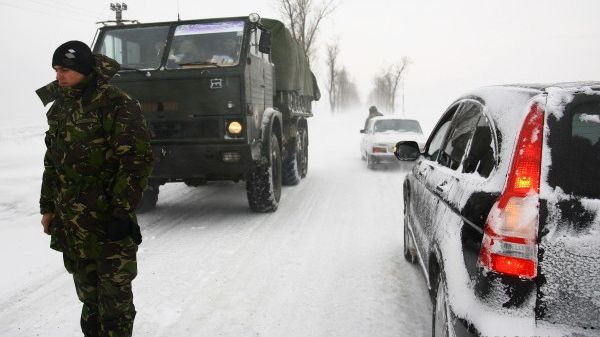 Duşa la Buzău: În două localităţi izolate vor ajunge elicoptere cu medici care vor rămâne acolo