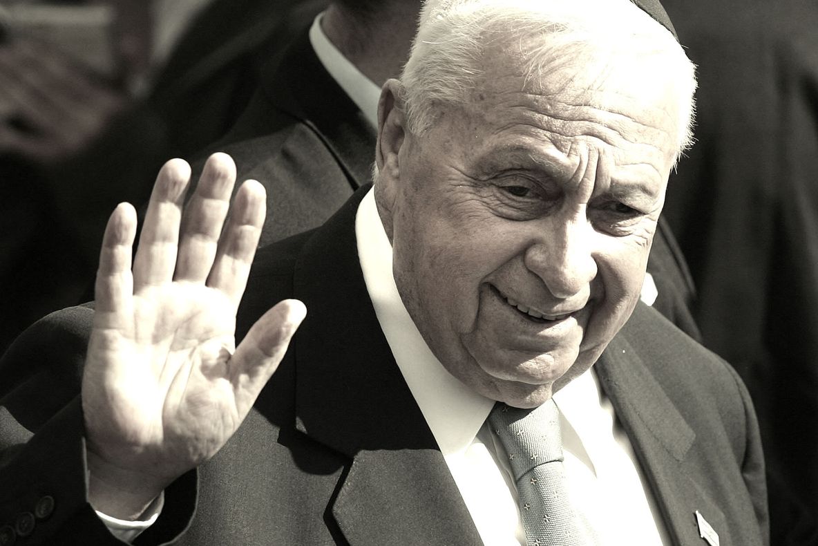ARIEL SHARON A MURIT