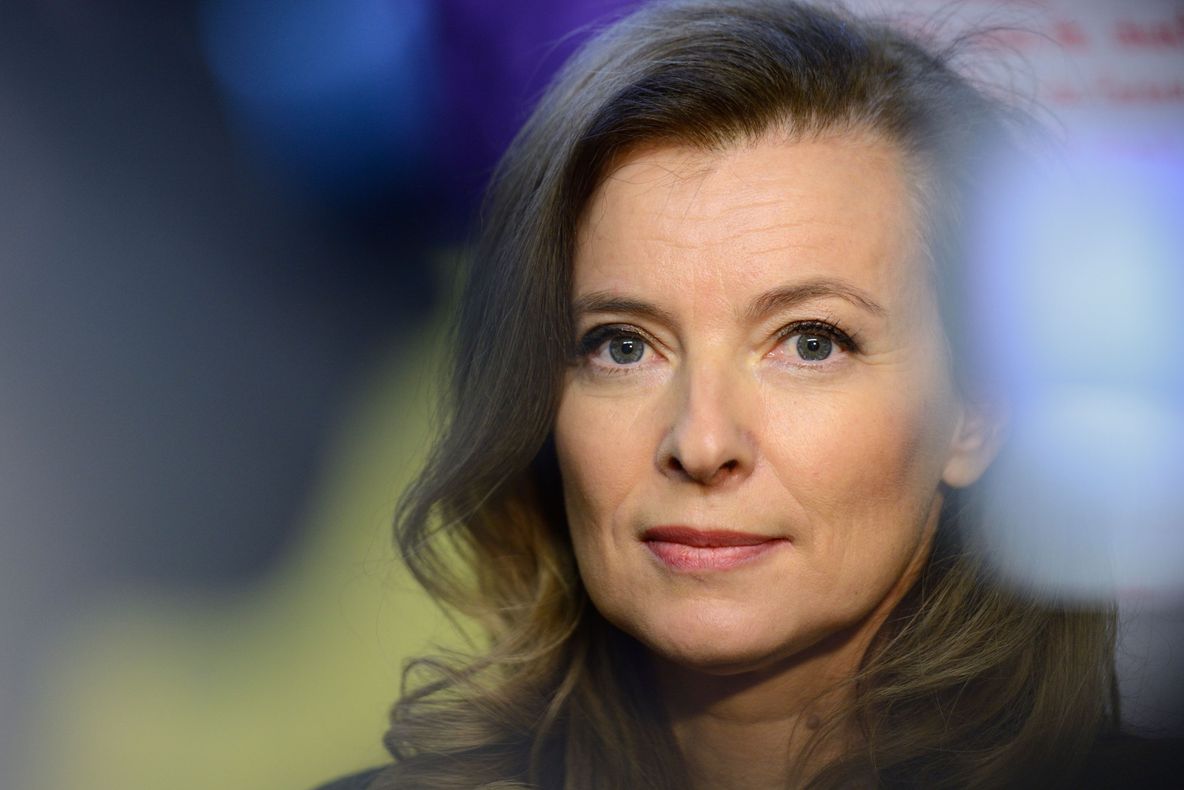 Partenera lui Hollande, internată de urgenţă