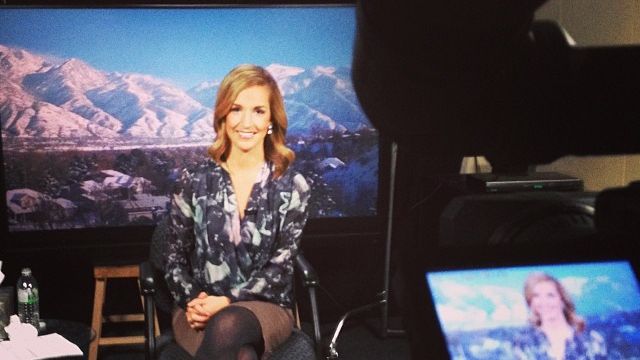 Păţania unei reportere, care a LEŞINAT în DIRECT la TV. Reacţia DE MILIOANE, imediat după