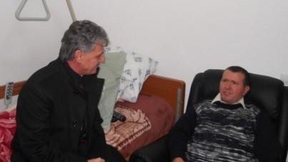 Ce-şi doreşte EROUL ROMÂN, rănit în Afganistan:"Şi-a pus în joc viaţa pentru onoarea Armatei Române"