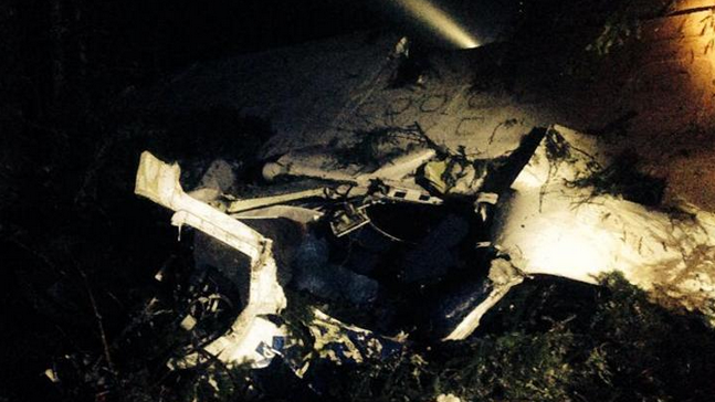 Cauzele prăbuşirii: Adrian Iovan s-a apropiat prea mult de sol în încercarea de a dezgheţa aeronava