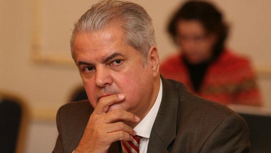 Ce a scris Năstase pe blog, cu două zile înainte de a afla dacă se întoarce la închisoare