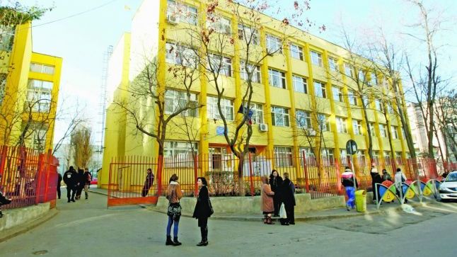 DECIZIA, ÎN URMA ANCHETEI ISMB: Directoarea şcolii 172 din Capitală a fost demisă