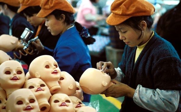 Salariile din China cresc cu 10% în 2014 şi vor duce la mutări de fabrici în ţări mai ieftine