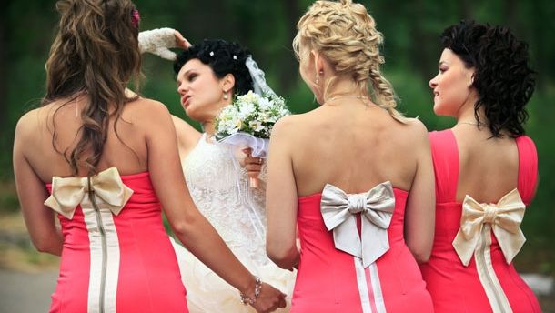 ROCHIA de domnişoară de onoare: 10 modele care chiar arată bine