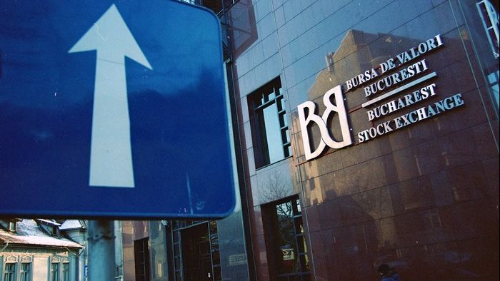 BURSA BUCUREŞTI, în scădere în prima oră a şedinţei de joi