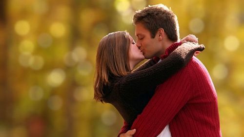 De ce se sărută oamenii?