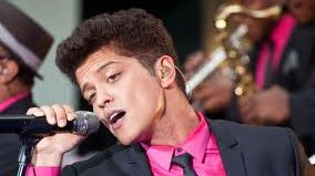 Top 20 cei mai piratați artiști din 2013 