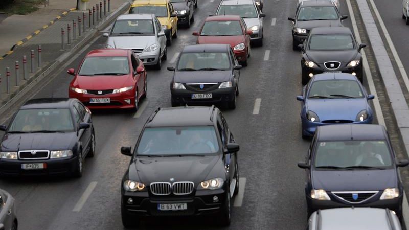 Traficul rutier pe DN 1 a început să se aglomereze în zona staţiunilor de pe Valea Prahovei