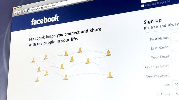 Teorie științifică uimitoare: "Călători în timp au conturi pe Facebook"