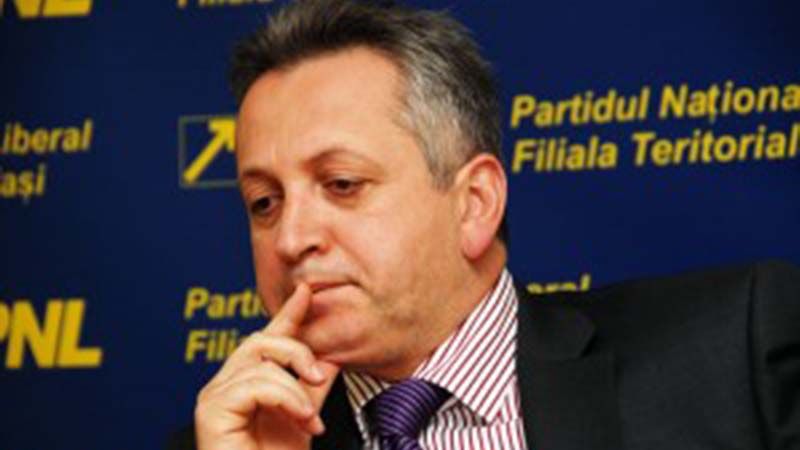 GRUIA STOICA i-a cerut lui FENECHIU "5 minute" pentru o întâlnire. Ce i-a răspuns FENECHIU