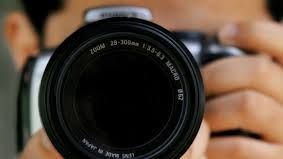 ŞOC în faţa unui STADION plin: a făcut o fotografie UIMITOARE şi a MURIT