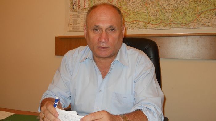 Motivul halucinant pentru care un director a chemat PIROTEHNIŞTII: "E o bârfă că aş avea o amantă"