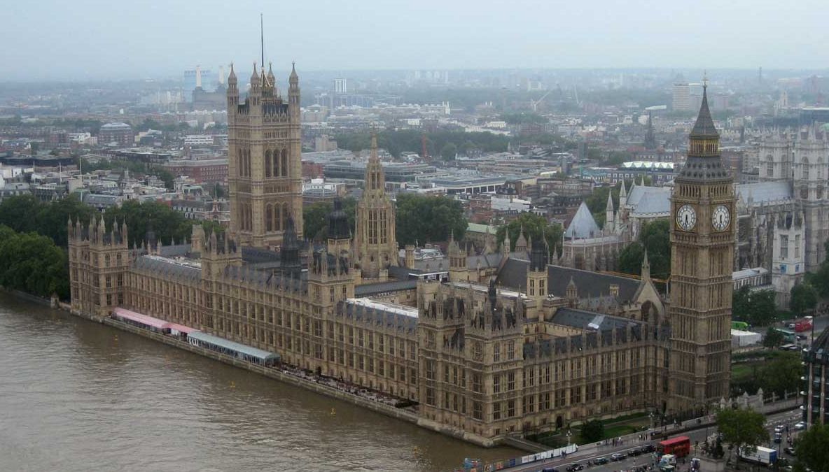 Oraşul de vânzare. Cum încearcă al doilea oraş al Marii Britanii să scape de datorii