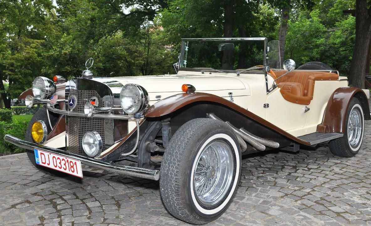 Ce maşini DE EPOCĂ şi-au cumpărat românii anul trecut