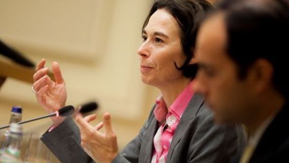 Investitorii români cer FMI să se renunţe la "TAXA pe stâlp"