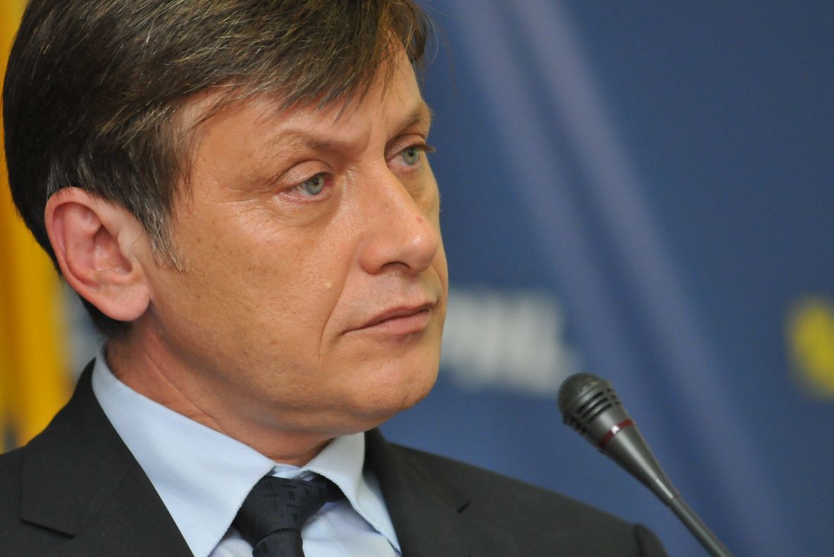Crin Antonescu: "Traian Băsescu a dezinformat cetățenii. Nu înțeleg de ce m-a făcut mincinos"