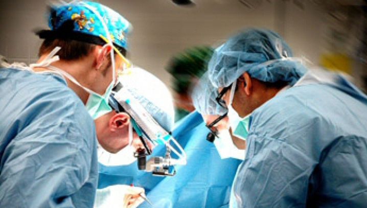 Doi morţi din cauza gripei cu virus A H1N1 în nordul Spaniei