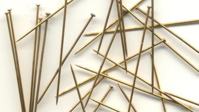 TEROARE LA ŞCOALĂ: 23 de elevi, la spital după ce au fost înţepaţi cu bolduri de doi colegi