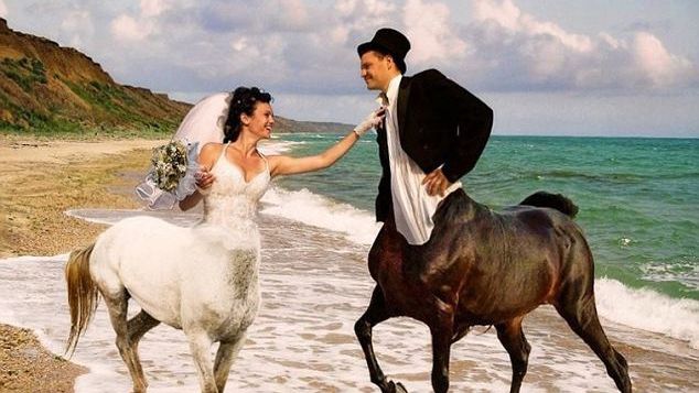 Cum se fac pozele de nuntă în RUSIA. Galeria care n-are cum să nu-ți provoace hohote de râs