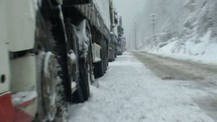 Sute de tiruri sunt blocate în țară 