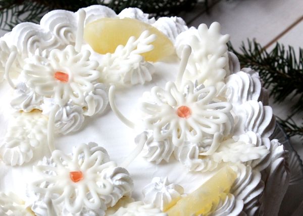 REŢETA ZILEI: Tort diplomat cu ananas şi ciocolată