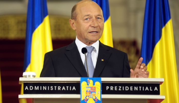 VICTOR PONTA: Când e vorba de bani, BĂSESCU nu mai e antirus