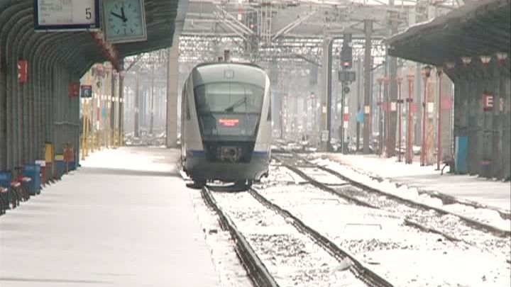 COD PORTOCALIU. Trenurile vor circula în condiţii de iarnă