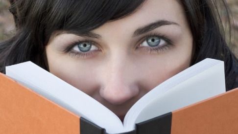 Cărțile tipărite sunt încă la mare căutare, în ciuda popularității în creștere a tabletelor