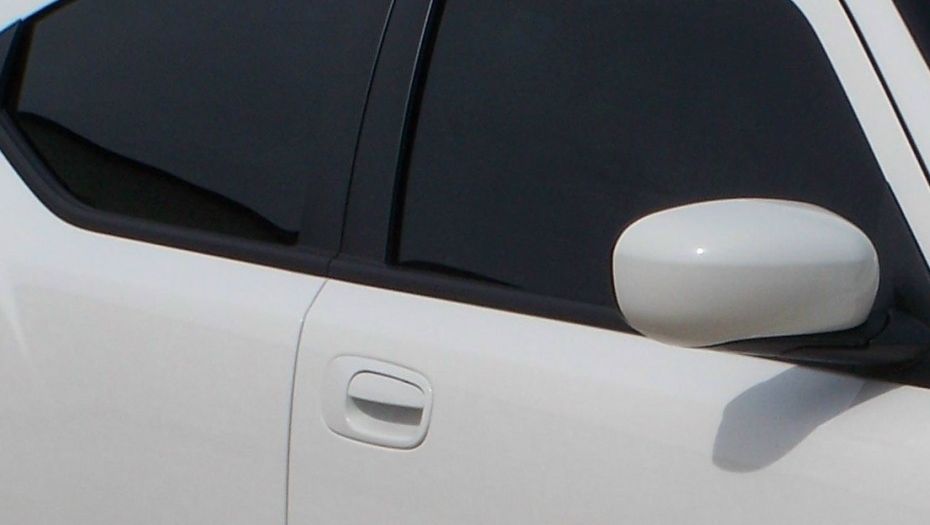 Au tras pe dreapta o mașină cu geamuri fumurii. Nu le-a venit să creadă ce au descoperit înăuntru