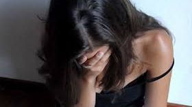 Cinci elevi acuzați că ar fi violat o fată de 15 ani, reținuți