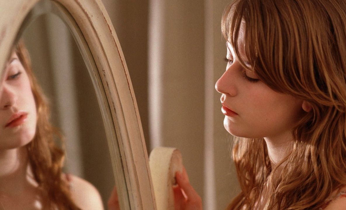 Lucruri FASCINANTE DESPRE OGLINZI. Experimentul înspăimântător făcut de psihologi