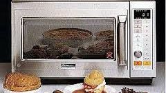 Experimentul uluitor făcut de o fetiţă. NU VEI MAI FOLOSI CUPTORUL CU MICROUNDE 