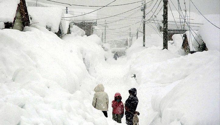 COD PORTOCALIU de viscol şi ninsori. GROSIMEA STRATULUI DE ZĂPADĂ în România. DESCARCĂ HARTA 