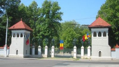 SALARIILE de la Cotroceni. Cât câştigă un electrician, un instalator şi un grădinar la Cotroceni