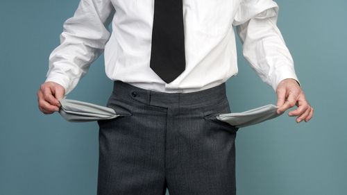 DECLARAŢIE ŞOC: 850.000 de români sunt în stare de FALIMENT