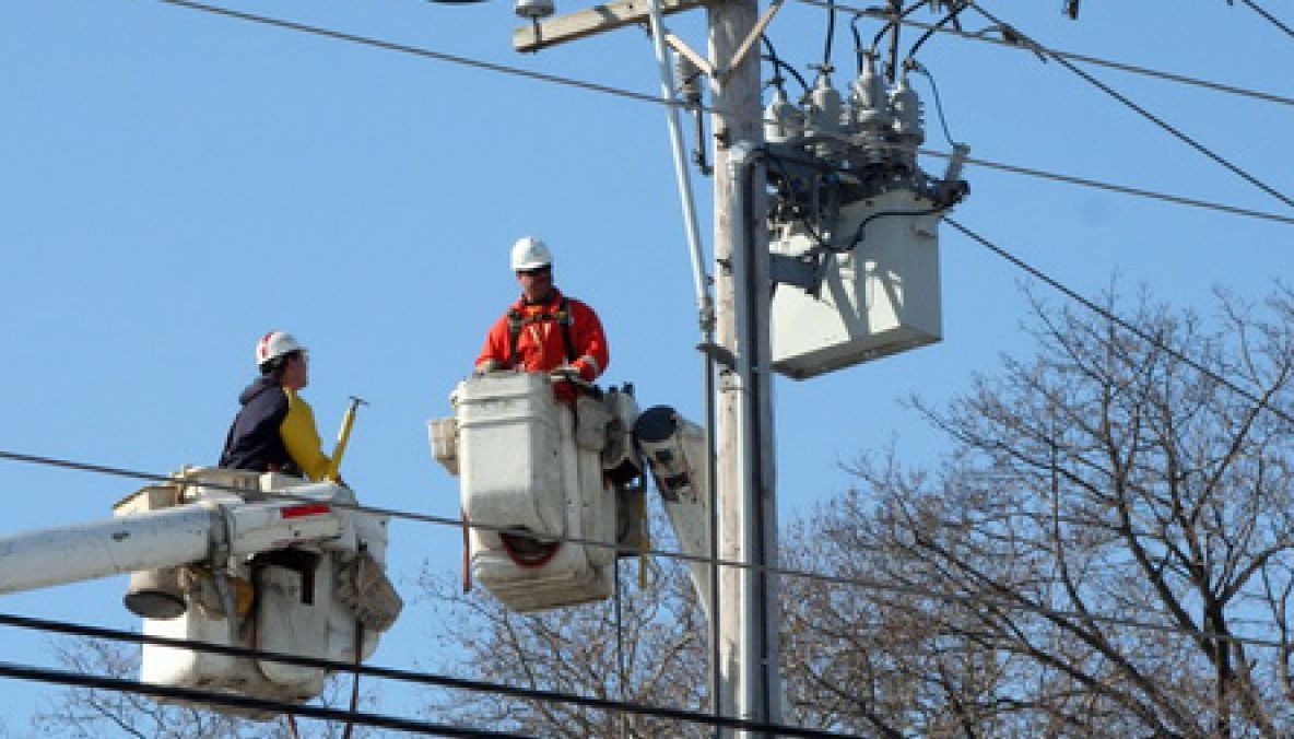 Producători de energie, OBLIGAŢI să returneze ajutor de stat de sute de milioane lei