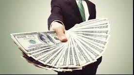 În ce firme câştigi 5.000 de dolari pe lună dacă faci un stagiu de practică