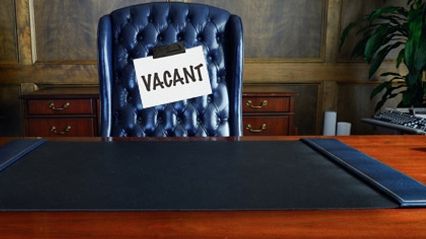 Jocul politic "Uite Guvernul, nu e Guvernul" blochează scrisoarea către FMI